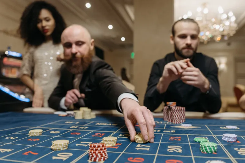 Fade the Public, Cash the Ticket: How Contrarian Bettors Turn Crowd Hysteria Into Cold Hard Profit